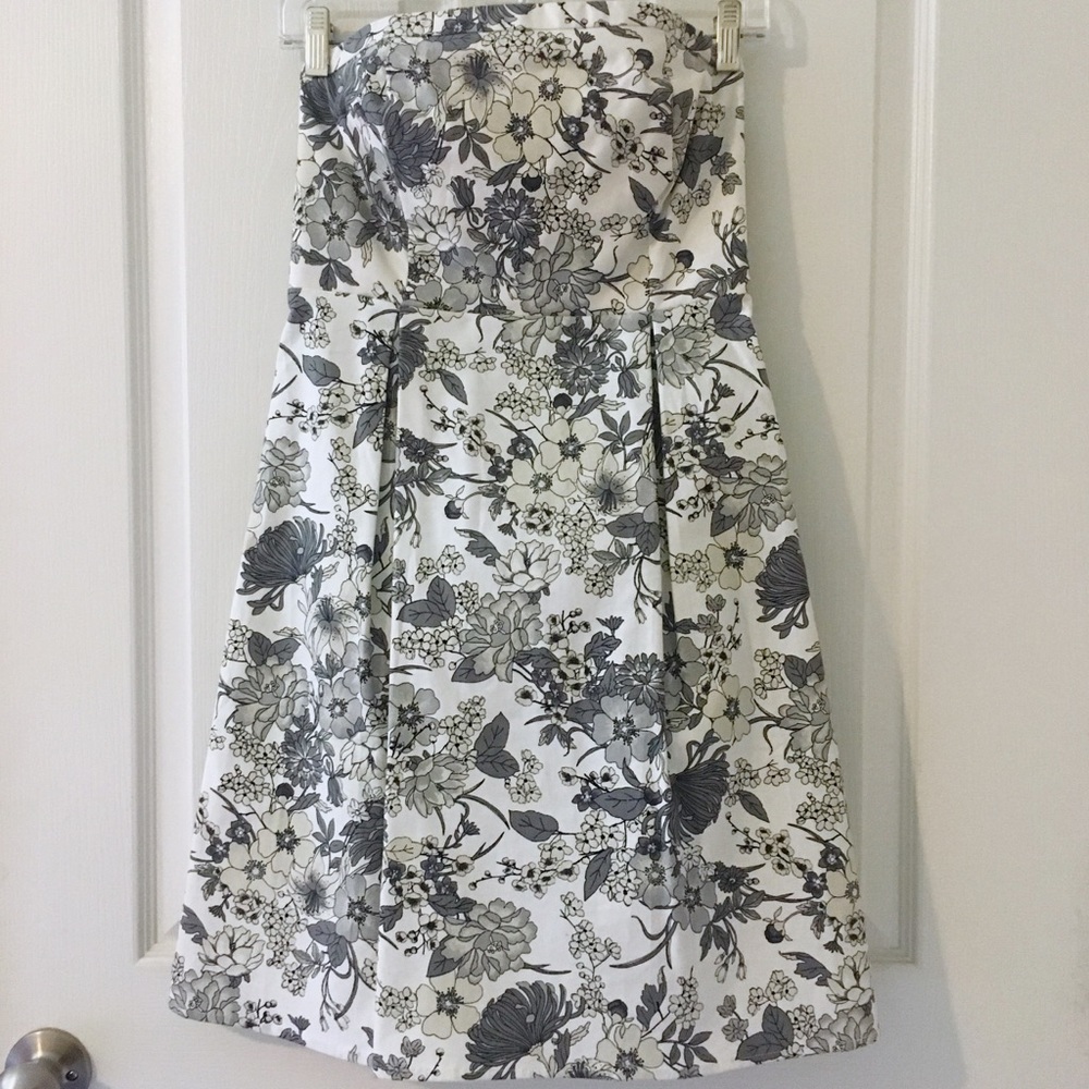 Old Navy Strapless Floral Dress